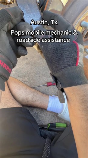 The worst brakes I’ve seen in a while! #popsmobilemechanic #mobilemechanic #austin #mobilemechanicaustin #fyp