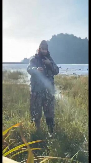 2.2K views | Wilson's snipe got to comfortable #duckhunting #birdhunting #snipehunting #outdoors #fyp #hunting | James Anderson | Facebook