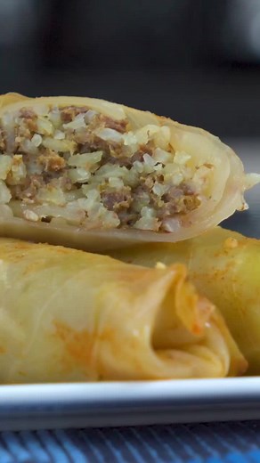 Rollitos de Repollo Rellenos de Carne y Arroz