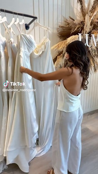 This was so surreal. #2026bride #wedding #weddingdressinspo #weddingdressshopping #luvbridal #weddingtiktok #weddingday #weddingplanning