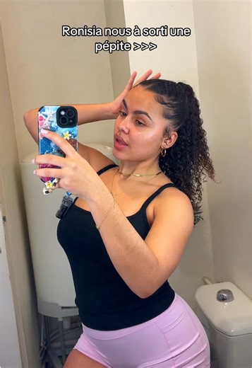 🫦💅🏼 #ronisia #viral #playback