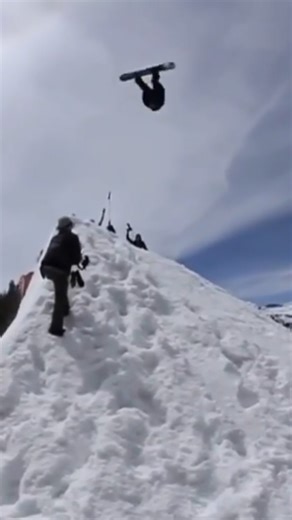 Funt® | Competitions For Creators on Instagram: "FUNT Winter Edition ❄️ $1,000 on the line. 30 days. Fan voted. This isn’t a giveaway — it’s a competition. @rauhpower with the first entry! All winter submissions start now. Best crash, best trick, best comedy. They are all welcome! Post your clip on your story. Tag @FuntWorld. Let the internet decide who really shows up. Whatever goes the most viral, gnarliest, wildest clip wins. MULTIPLE WINNERS 🥇 🥈 🥉 Winners announced at the end of the month