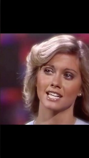 “Olivia Newton-John” & Dick Smothers - If You Could Read My Mind (Duet, 1975 Smothers Brothers Show)