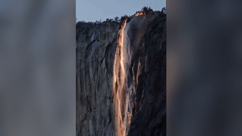 A rare uninterrupted firefall in Yosemite