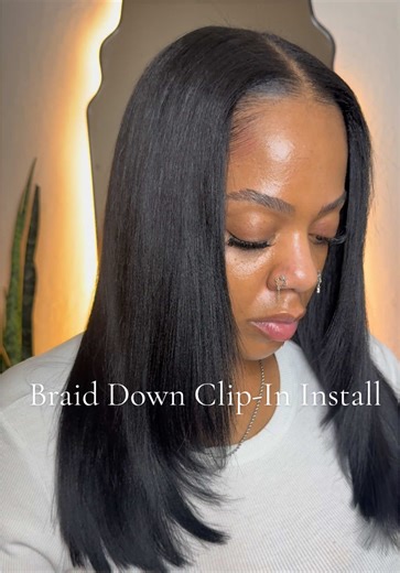 This braid down Clip-In Install allows your hair to be protected instead of clipping directly to the scalp which iver time can cause excessive tension & stress on the hair . You can also keep this up to 8 weeks with proper maintenace appointments . Book Now 📲 #clipinextensions #phoenix #sewins #blackhairstylist #luxuryhaircarespecialist