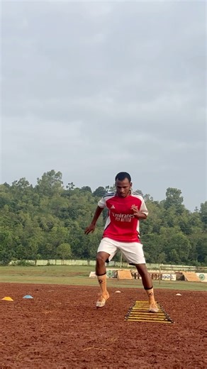 10 Football Ladder Drills for Speed, Agility & Footwork | Improve Like Neymar & Messi