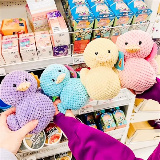 The new Gigglescape plush ducks are finally here! 🐥