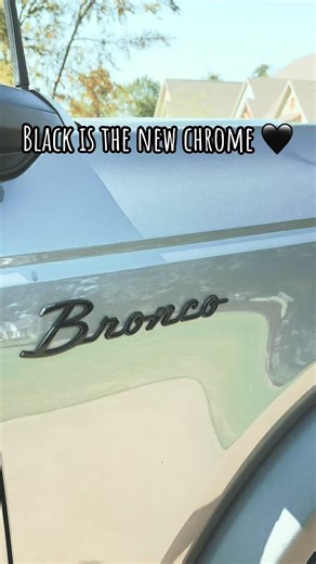 These black BRONCO emblems will give your BRONCO’s exterior the pop that it needs 🖤. Adhesive is attached for easy installation. #fordbronco #broncoaccessories #broncogirl #texasbroncos #broncoupgrades