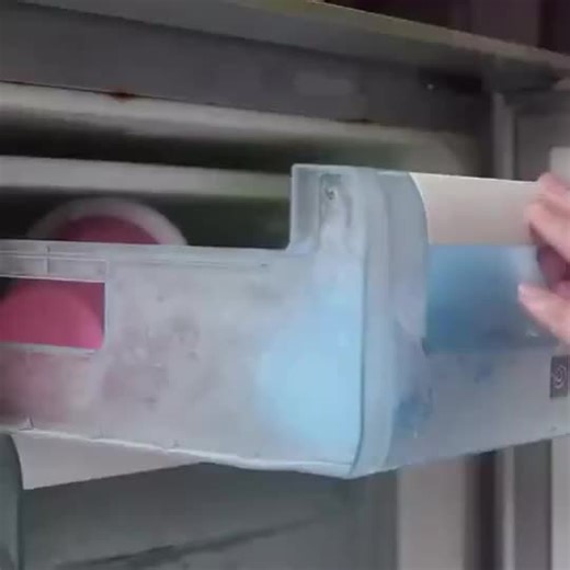 Factory Frozen Magic Slushy Cup Food Grade Silicone Slushie Maker Cup Diy Smoothie Tik Tok Pinch Cup  Slushy Ice Maker