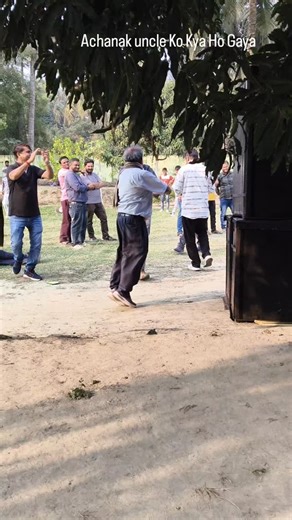 Kolkata Cab Driver on Instagram: "Achanak uncle Ko Kya Ho Gaya pata nahin is tarah naachne Laga #dance #viralpost2025シ"