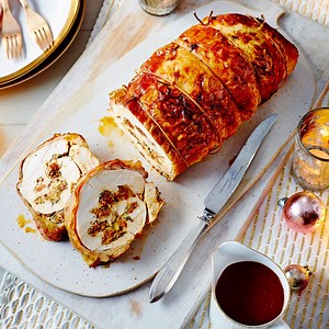 Turkey roll with chorizo and apple stuffing recipe