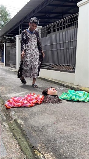 Tutorial on wearing Bety's beautiful mask