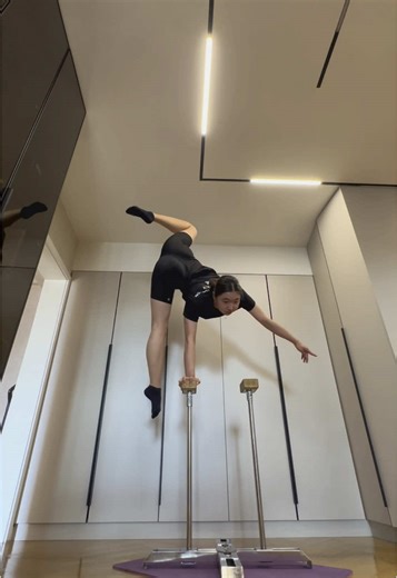 Exploring Mongolian Contortion: Flexibility and Training