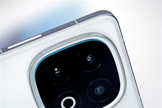 iQOO 13 China launch date tipped, key leaks reveal fresh details including new selfie camera, and more - Gizmochina