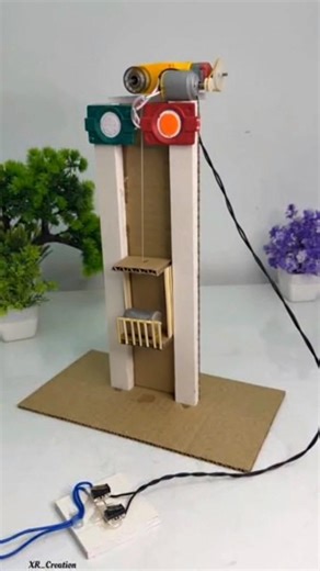 Electric Elevator Lift Powered with Gear Motor | Amazing DIY Science Project #shorts #dcmotor #elift