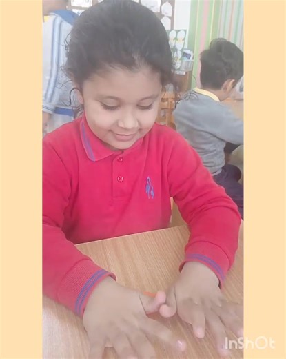 戮 Healthy Snack Creation Activity – KG-S 凌 Our little chefs explored healthy eating in a fun, hands-on way! Using colourful playdough, they created fruits, vegetables, and their own healthy snacks. This activity helped them recognise healthy food choices while building creativity and fine-motor skills. ✨ Learning through play at its best! | The City School Bahria Chapter | Facebook