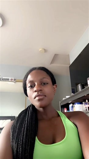 How to Pop Gum Like a Pro: Jawline Exercise Tips