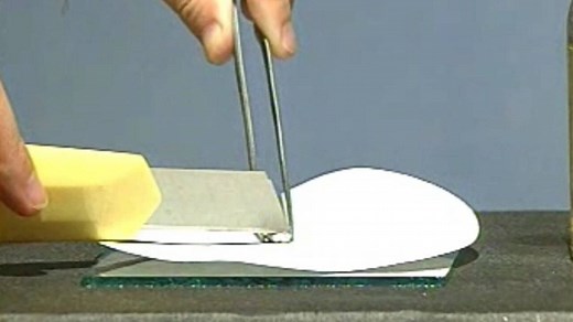 化学：钠和水的反应