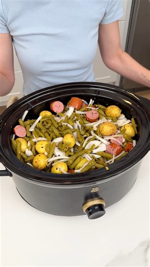 Easiest crockpot dinner I make a green beans, potatoes and sausage slow cooker dinner. | Rick's Friend Justine
