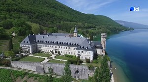 73K views · 658 reactions | Notre Dossier Destination AURA vous emmène découvrir ou redécouvrir les lieux les plus touristiques de la région. Aujourd’hui, direction le lac du Bourget, plus grand lac naturel de France, avec un focus sur les rives nord du lac, et les pépites qui s’y trouvent. | France 3 Alpes | Facebook