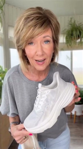 My Favorite Tennis Shoes for Sensitive feet! #amazonfinds #shoes #over50beauty