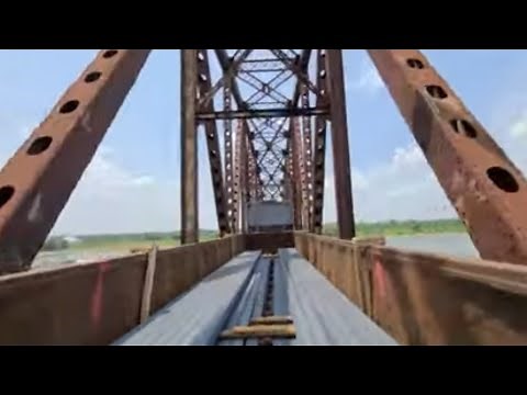 Dangerous ride across the Ohio River in gondola