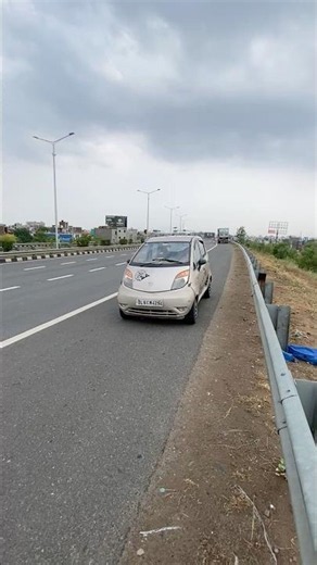 Nano vs Bike on Expressway #tatanano #tatamotors