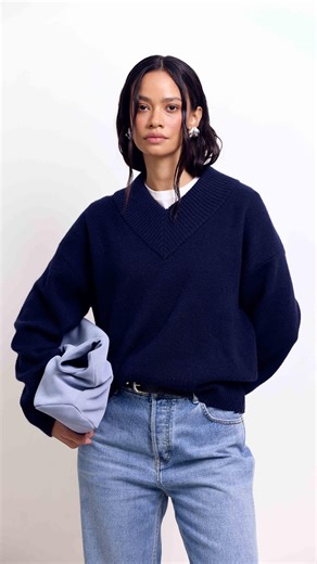 Les.Basics on Instagram: "ELEVATE YOUR DENIM, THE FRED WAY. It’s all about the details. Start with our medium blue denim, layer a classic white tee under a navy sweater, add a leather belt and boots and suddenly, simple feels intentional. No overthinking, no excess. Just timeless pieces working together to make everyday denim feel elevated, effortless, and undeniably cool. Because when the basics are right, the rest follows naturally. #lesbasics #elevatedbasics #denimstyling #effortlessstyle #wa