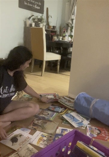 Sorting through children’s books isn’t for the weak. I really thought I would finish this in one night. #books #organize #sort #teacher #teachersoftiktok