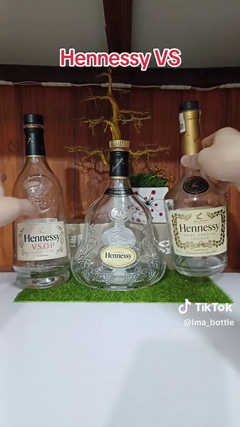 Combo 3 Vỏ Chai Rượu Hennessy Kết Hợp Độc Đáo