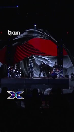 David Kerri ndez skenën sonte me ‘La Notte’ , emocionet dhe energjia në çdo notë!“ ✨ Videon e plotë e gjeni në kanalin e YouTube ▶️ RTV KLAN #XFactor #XFactorKids #XFactorKidsAlbania #TvKlan