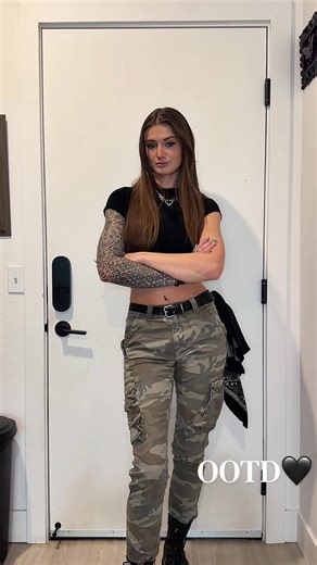 Stylish Rotating Outfit Featuring Favorite Pants