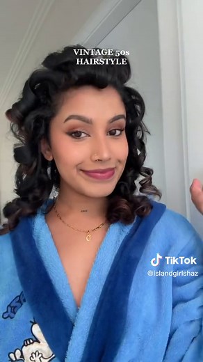Vintage 50s Hairstyle Tutorial | Retro Hollywood Curls