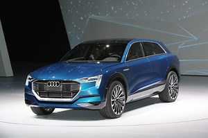 All-Electric Audi e-tron Quattro Concept Boasts 310 Miles of Range