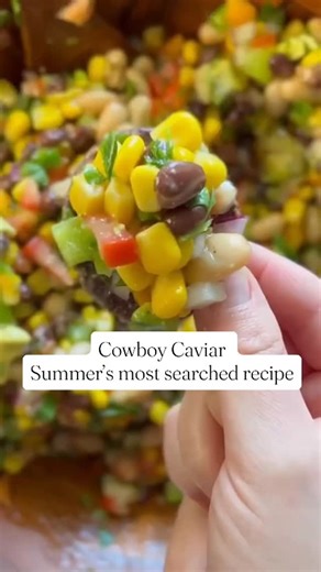 Anna Rakoczy on Instagram: "Over 40,000 women 50+ have fixed Hunger Hormones and lost up to 188lbs - just by cooking our easy, tasty recipes. 😍 The drug manufacturers don’t want you to know that your body can already do naturally what Ozempic tries to do! 🤯 You just have to know how to fix your own Hunger Hormones. 💡 This recipe is a first step. ☝️ Beans help boost your leptin hormone, so you feel full and satisfied, promoting natural weight loss. 🔥 They also boost cholecystokinin (CCK) whic