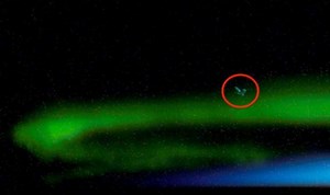 NASA: ‘UFO’ appears in aurora borealis