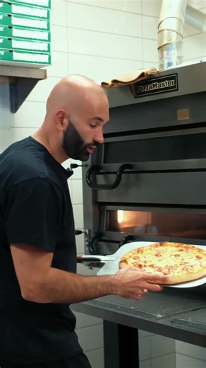 This is where the flavour is built! As the sausage, soppressata, and capicola cook, the fat slowly renders in the oven, creating a richer bite and a perfectly balanced crust. Calabrian pizza. Buy one, get one exclusively on Uber Eats. #italianfood #CalabrianPizza #ItalianPizza #YEGFood #UberEats | Panini's Italian Cucina