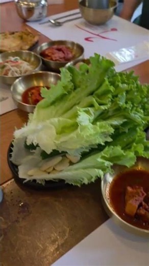 다낭 골든 베이 호텔에서 점심때 쭈꾸미 볶음