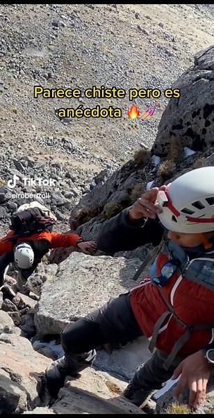 Humor en Senderismo: Memes de Trepacerros