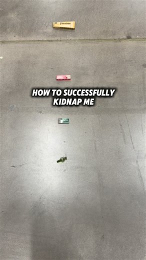 HEMPER | HIGHLY CURATED™ on Instagram: "Seriously though comment “🍬” or “ 🍭” and we’ll put something sweet in your messages. Filter tips, cones and rolls, @aldentetips, @juicypapers, and our Groovy Flower 🥣 all included in this week’s Tier 1 Box. Don’t sleep 🛌"