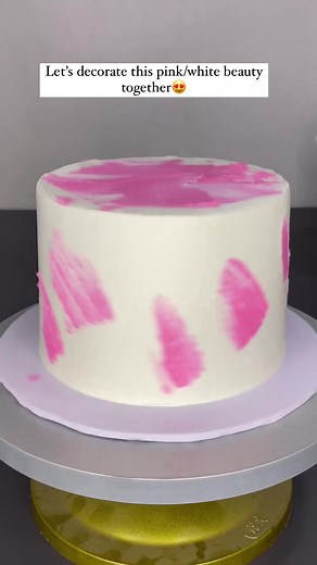 Mastering Brush Technique for Cream Cake Decoration