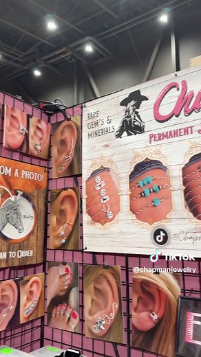 Here’s a little peek at what we brought to the rodeo! 🤠✨ Besides permanent jewelry, we’re excited to offer: • Custom Western ear cuffs & ear climbers • Thumb rings • Fitted toe rings • Custom-engraved pendants of your most loved pets 🐾 Come see us at the Houston Livestock Show and Rodeo through March 22nd! Space E10116 Can’t make it to the show? You can still shop these pieces on our website! 💻✨ #HoustonLivestockShowAndRodeo #RodeoHouston #permanentjewelry #womenownedbusiness #WesternLifestyl