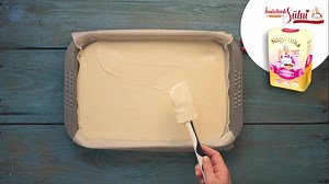 49K views · 563 reactions | Ha már otthon vagyunk, süssünk abból, ami otthon van! Ha van egy üveg magozott meggyed tavalyról, én már tudom is, hogy mit kéne kisütni belőle! Pillanatok alatt összeállítható keverem-kavarom pitét, ami természetesen akár más gyümölccsel is készülhet. Itt a recept  https://www.imadunksutni.hu/recept/kevert-meggyes-piskota/ Itt pedig a videó!  | Nagyi titka | Facebook