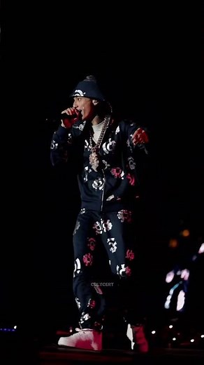 Lil Baby - BAND4BAND (feat. Central Cee - Live At Rolling Loud Miami)