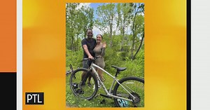 Is Ron planning a big wedding?