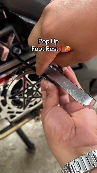Discover the Benefits of a Foldable Pop Up Footrest