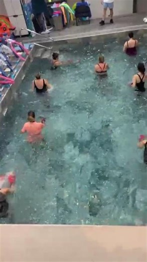🥊 AQUABOXING : Défoulez-vous et Brûlez 800 Calories dans l'Eau | AQUABECOOL