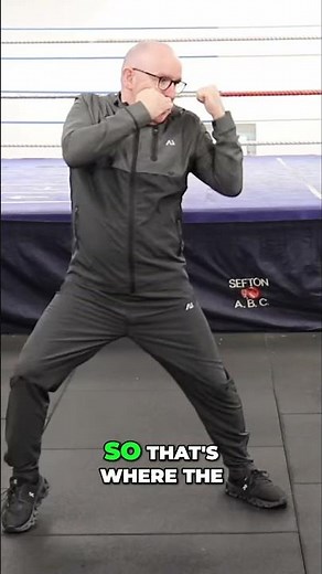 Master the Close Range Left Uppercut | Key Techniques for Infighting #boxing #learntobox