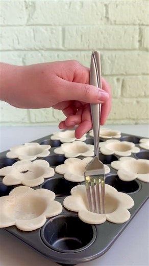 Lemon Flower Tarts