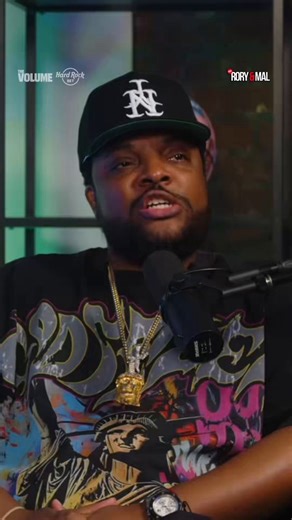 .@MAL___ breaks down how GOATED the @adinross line was in @Drake “Make Them Pay”